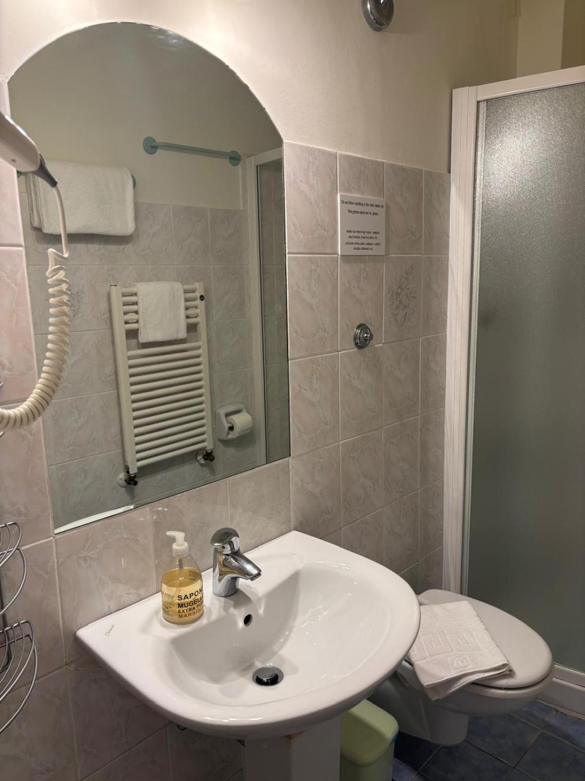 Girasole House Hotel Флоренция Стая снимка