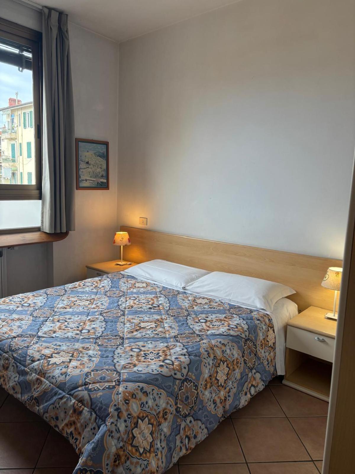Girasole House Hotel Флоренция Стая снимка